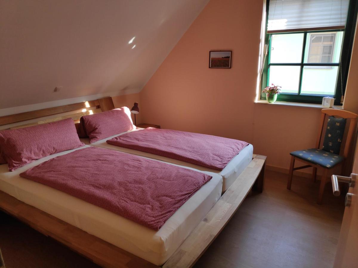 ווסטרו Ferienwohnung Thum מראה חיצוני תמונה